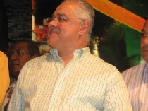 Jairo Carneiro reassume mandato em 2011 