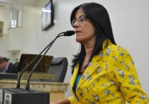 Vereadora afirma que Prefeitura ir pagar piso salarial dos agentes de sade 