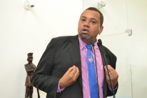 “Médico tentou agredir vereador no HGCA”, diz Correia Zezito